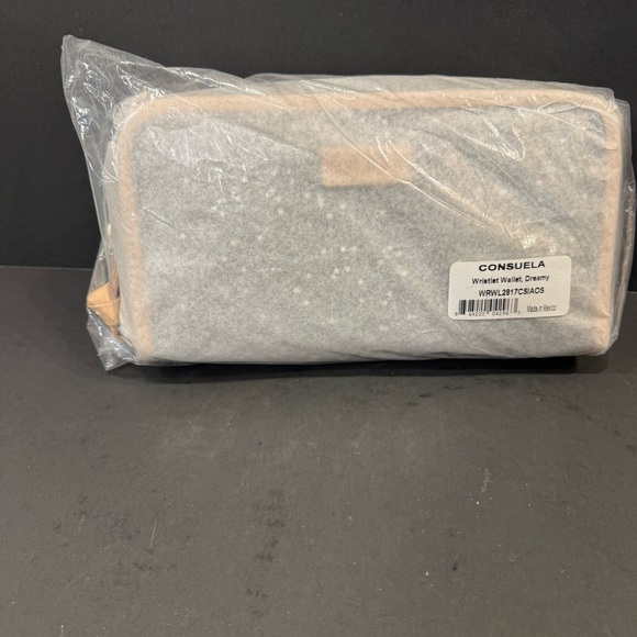 Consuela NWT Dreamy Wristlet Wallet Black Patent Silver Stars Still in Package - Picture 8 of 11